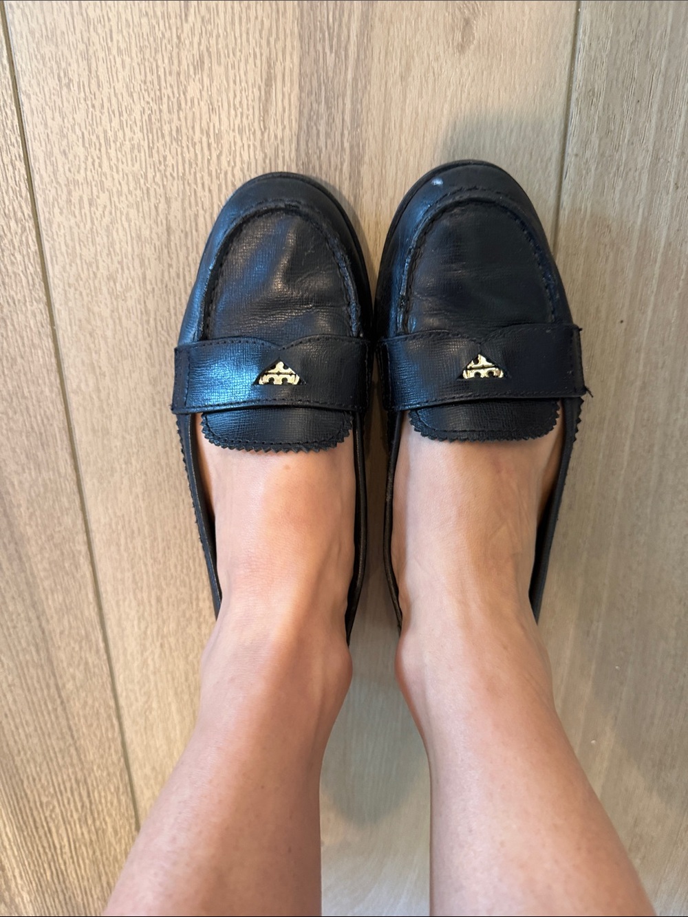 Tory Burch Black Leather Loafers with Gold Accent - Women